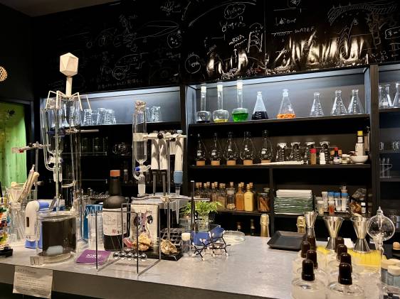 Inside Science Bar INCUBATOR