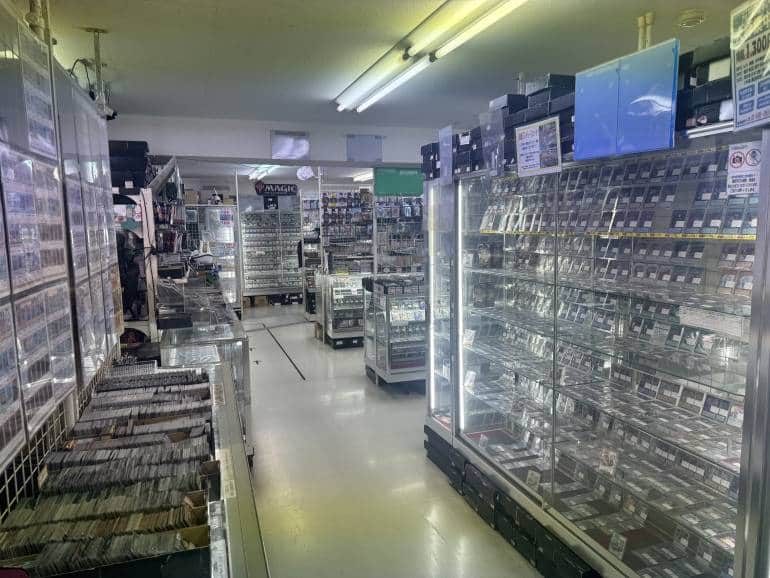 Amenity dream trading cards selection